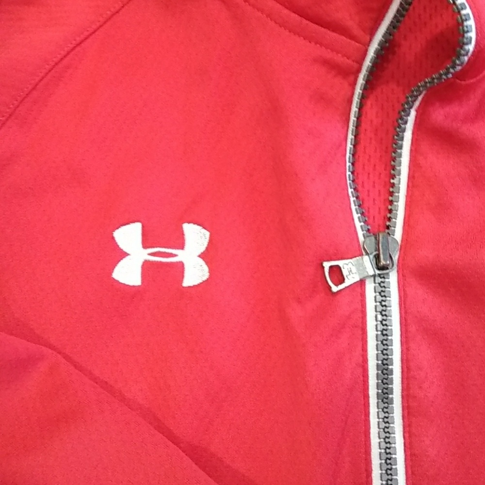 Under Armour Red long sleeves pull over - Picture 7 of 9